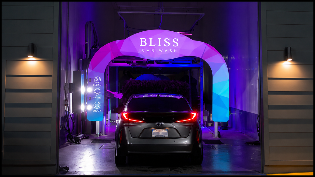 Enterence of the Bliss car wash in van nuys